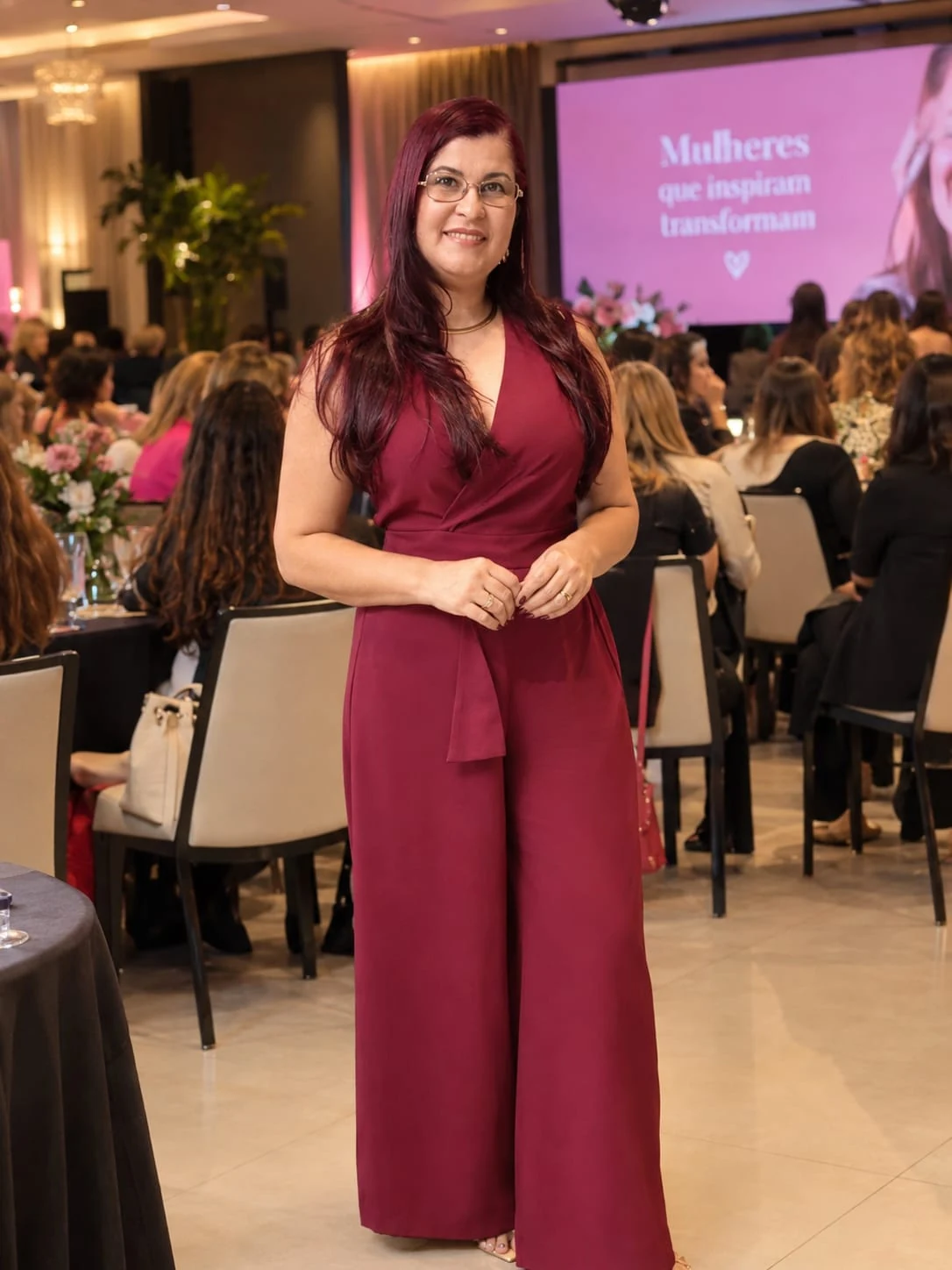 Aline Duarte em evento de beleza